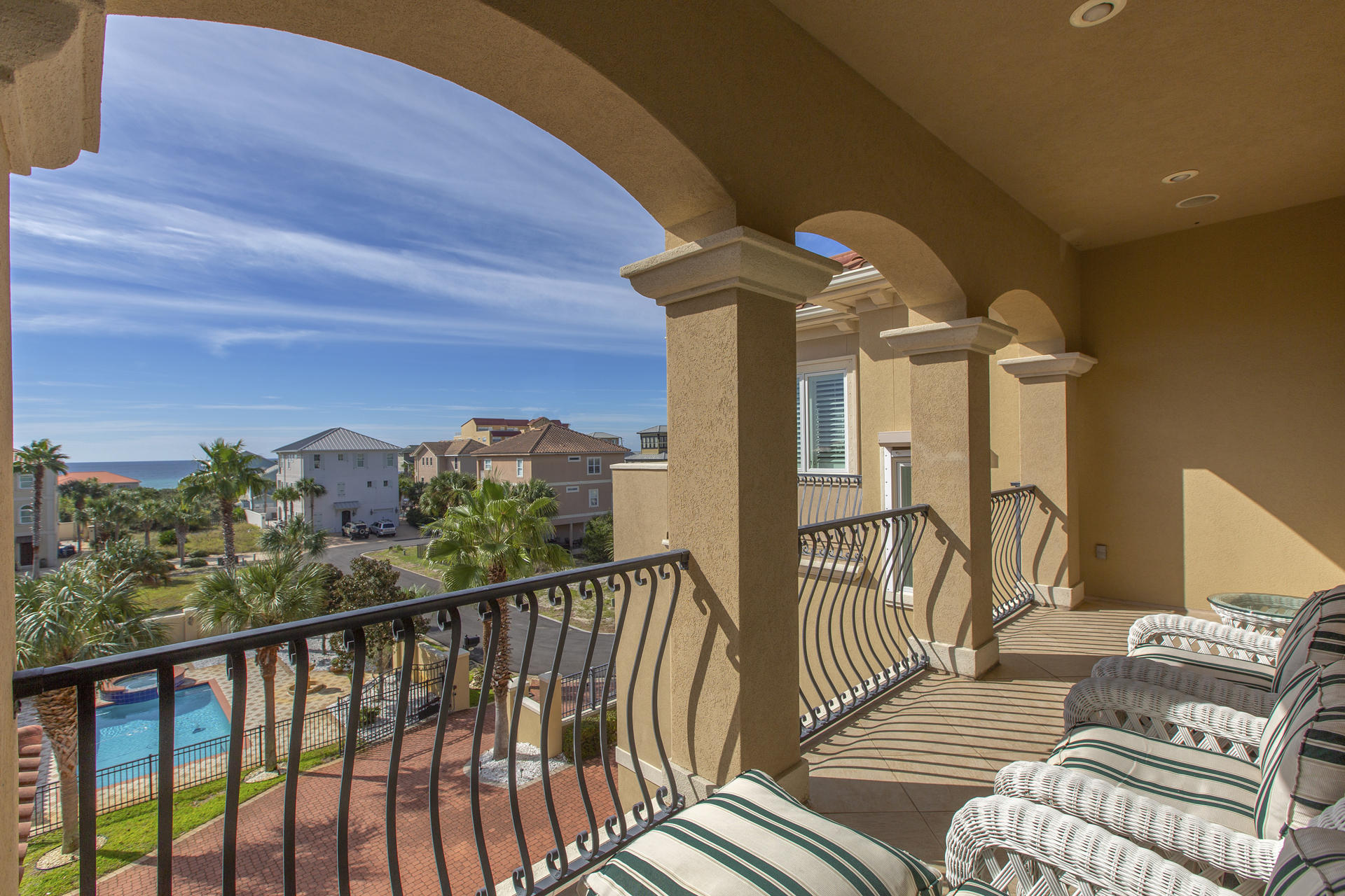 EMERALD DUNES - Residential