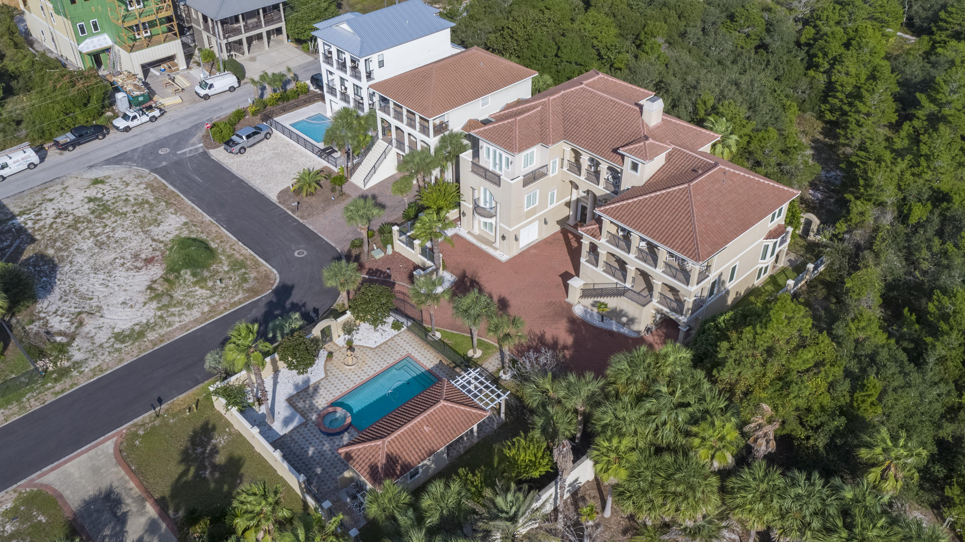 EMERALD DUNES - Residential