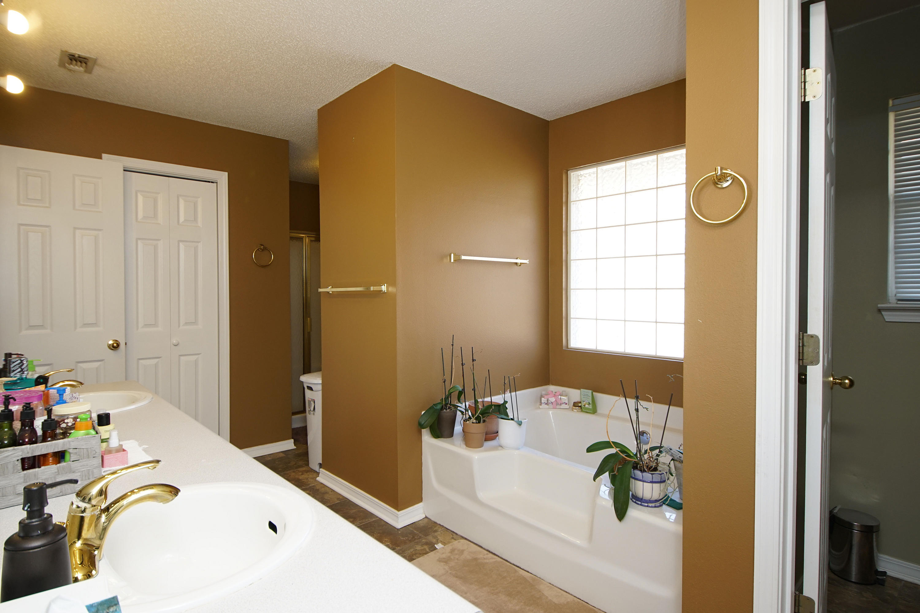 RIVERCHASE S/D PH 2 - Residential