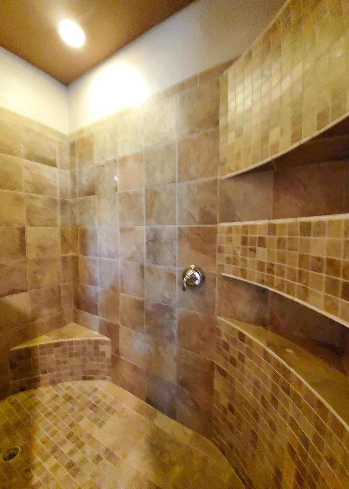 EMERALD WATERS VILLAGE - Residential