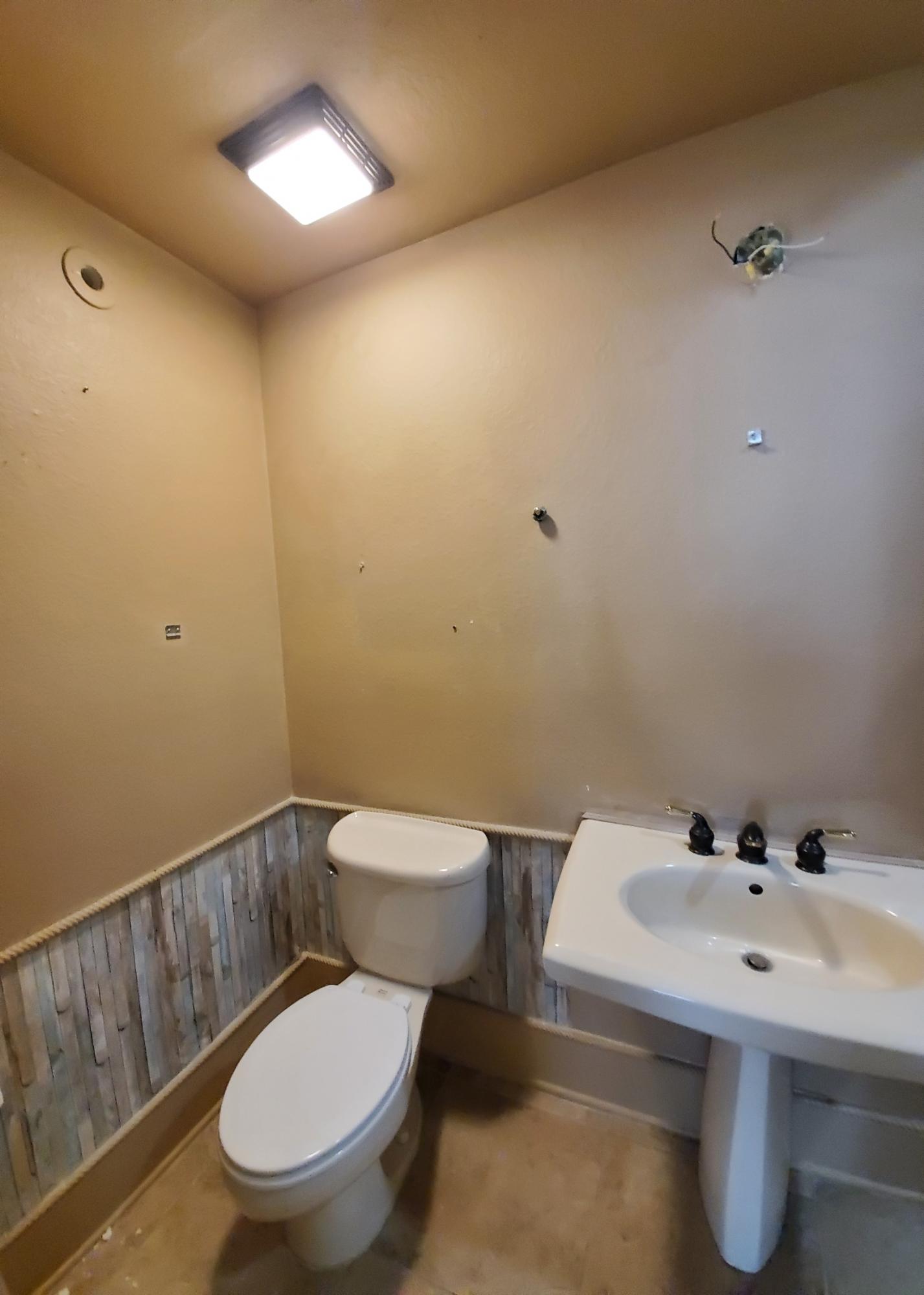 EMERALD WATERS VILLAGE - Residential