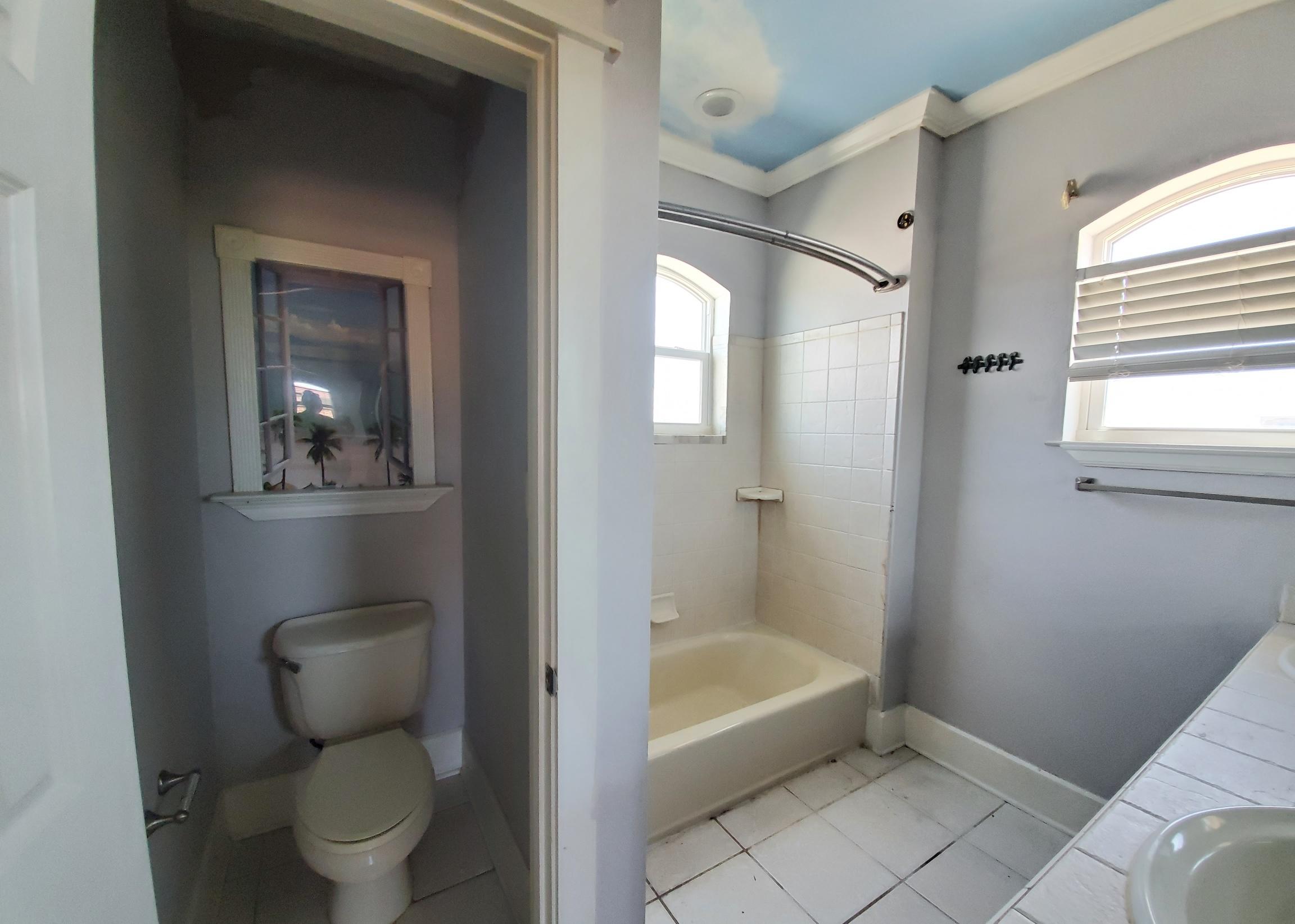 EMERALD WATERS VILLAGE - Residential