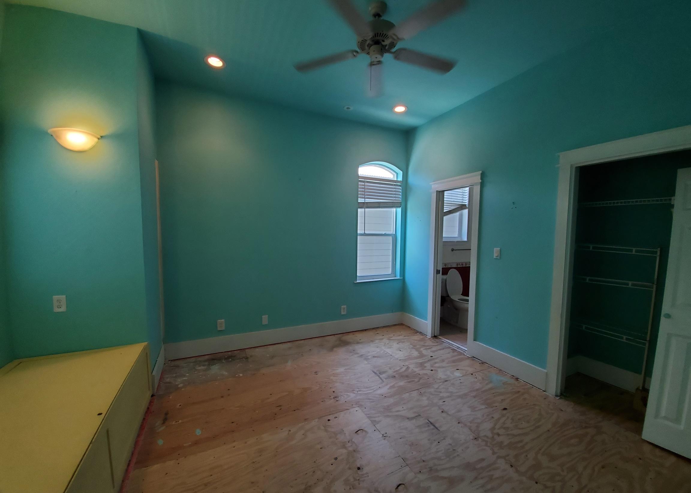 EMERALD WATERS VILLAGE - Residential