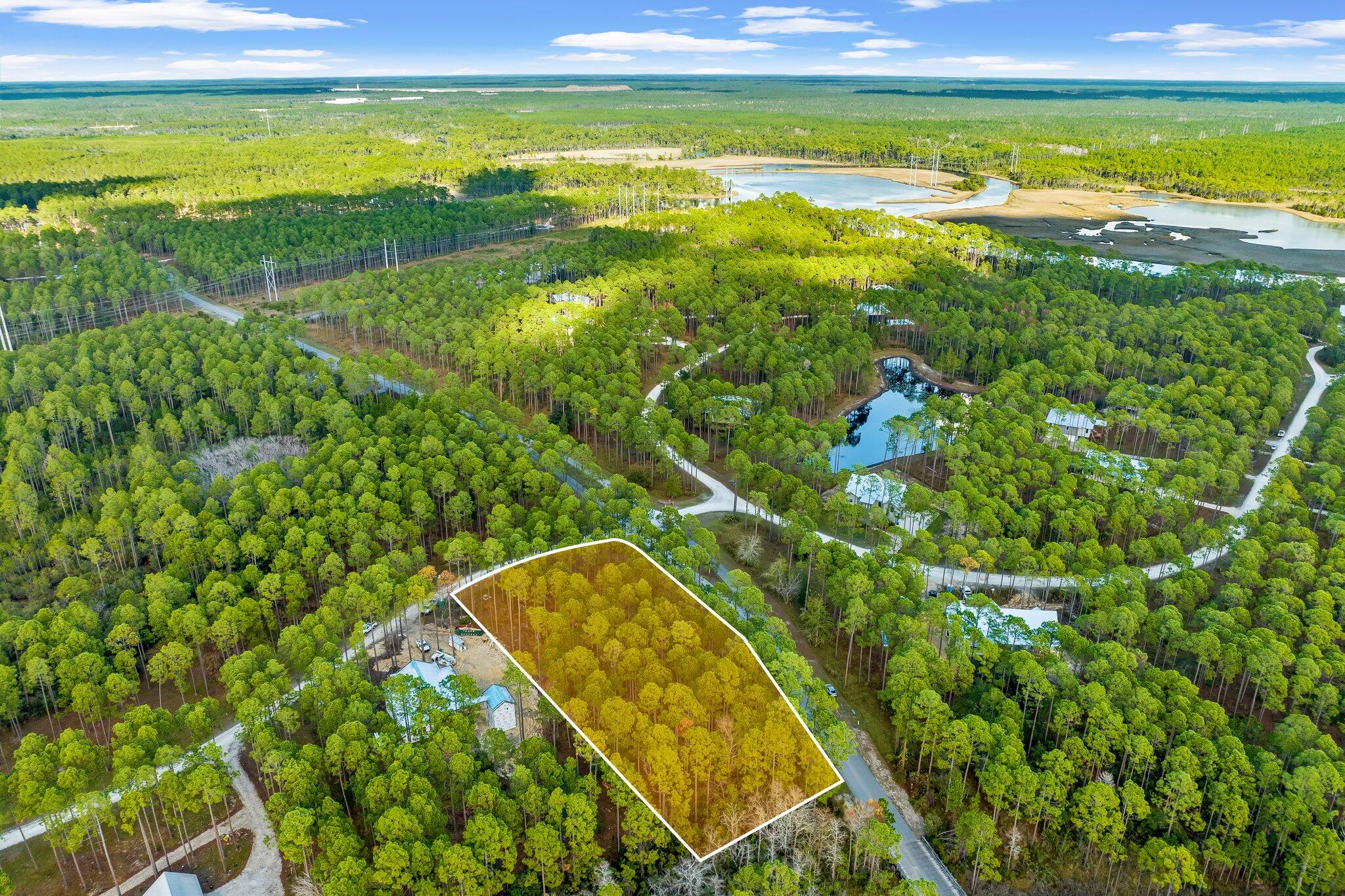 RIVERCAMPS ON CROOKED CREEK - Land