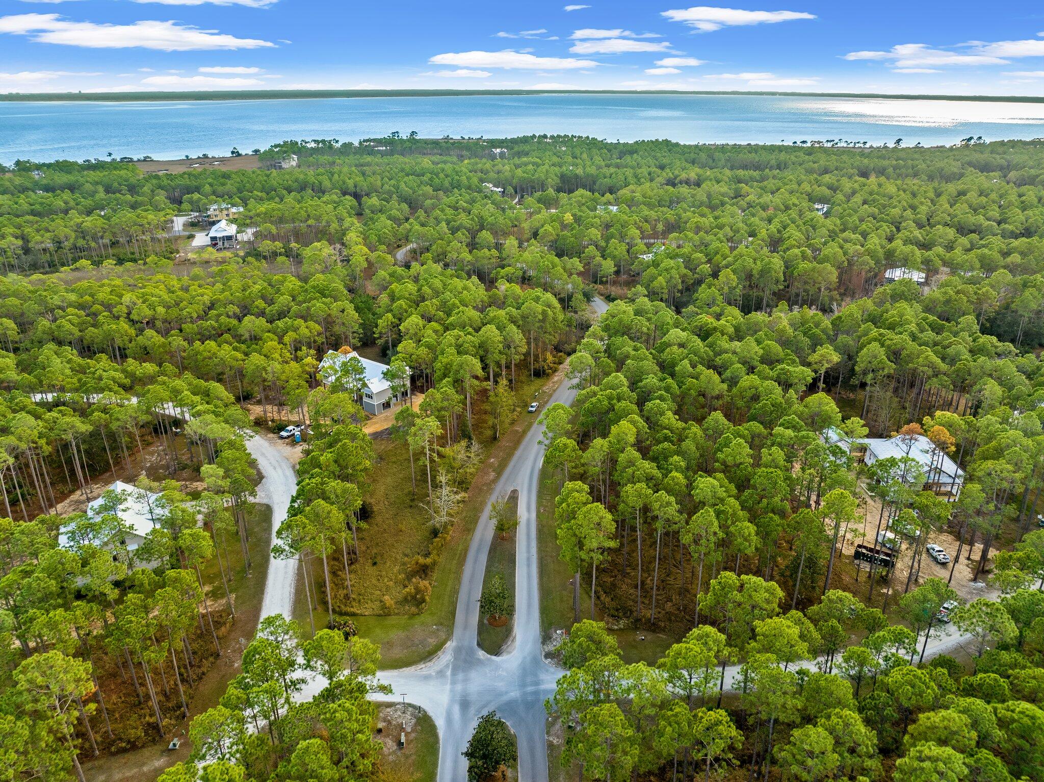 RIVERCAMPS ON CROOKED CREEK - Land