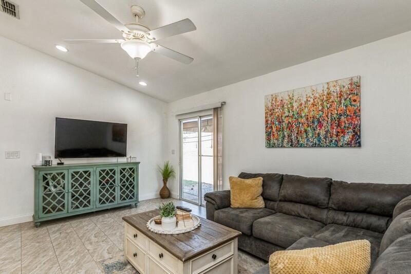 RIDGE CREST PH II - Residential