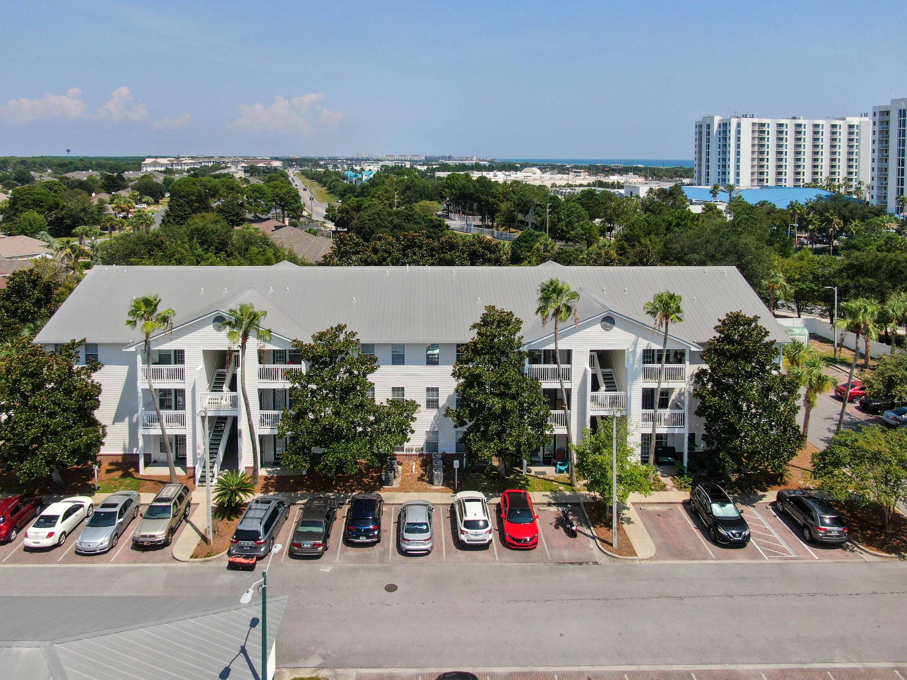 INDIAN LAKE - Residential