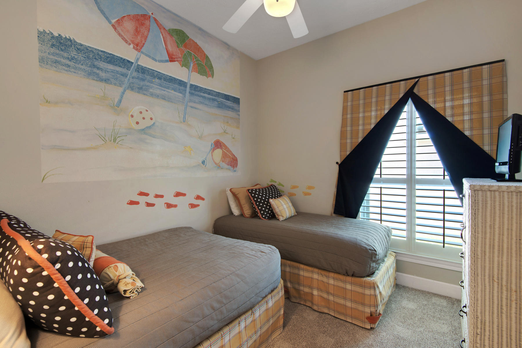 MARAVILLA COTTAGES - Residential