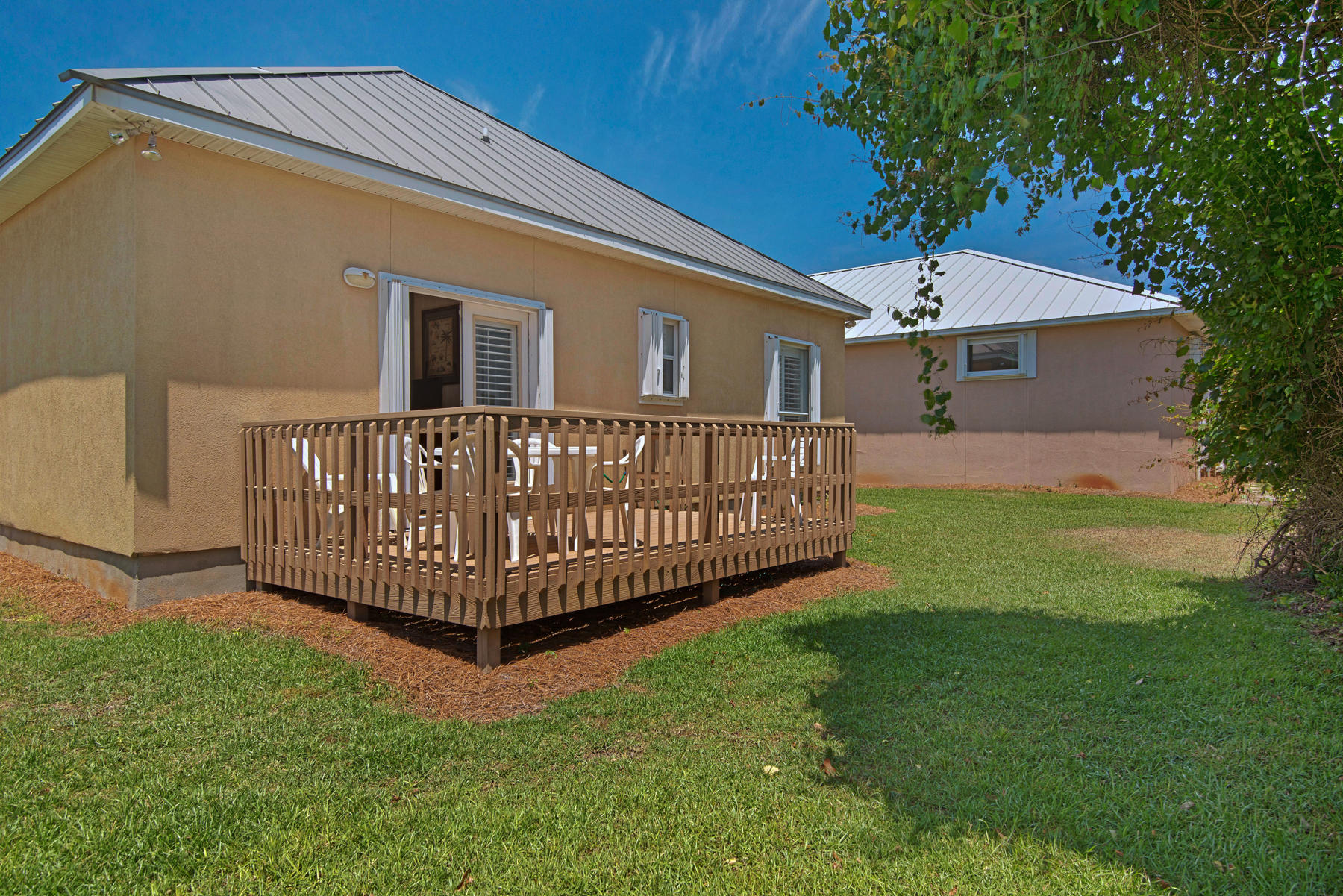 MARAVILLA COTTAGES - Residential