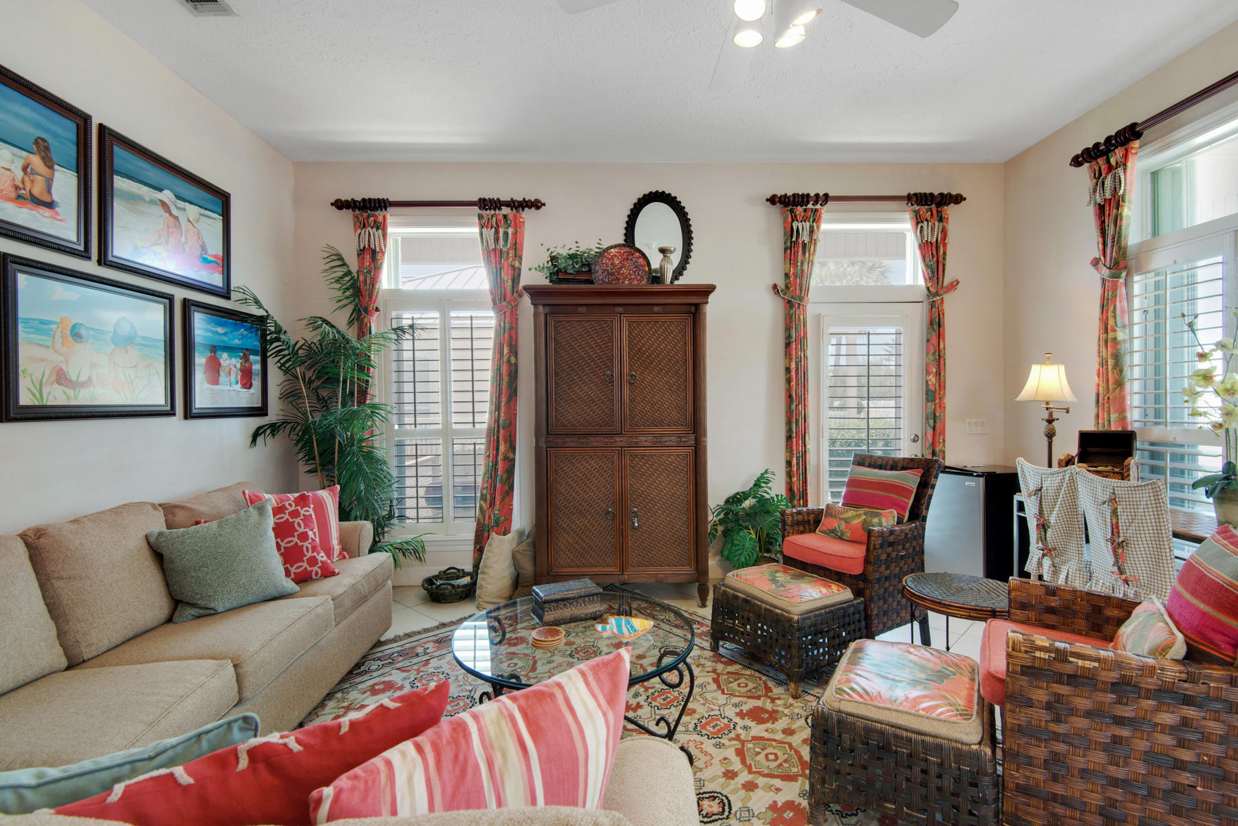 MARAVILLA COTTAGES - Residential