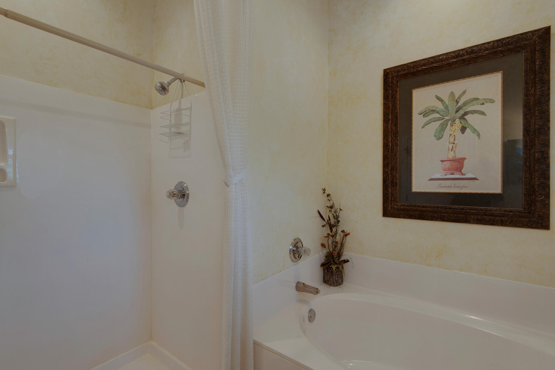 MARAVILLA COTTAGES - Residential