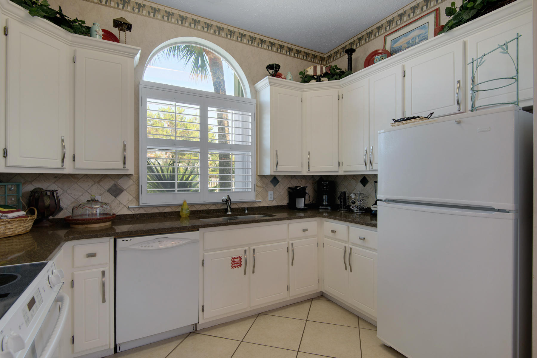 MARAVILLA COTTAGES - Residential