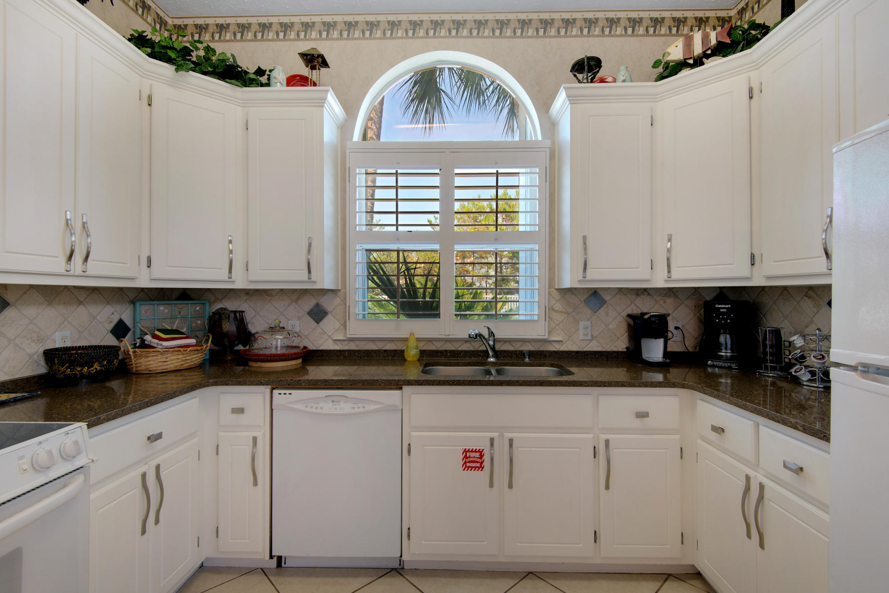 MARAVILLA COTTAGES - Residential