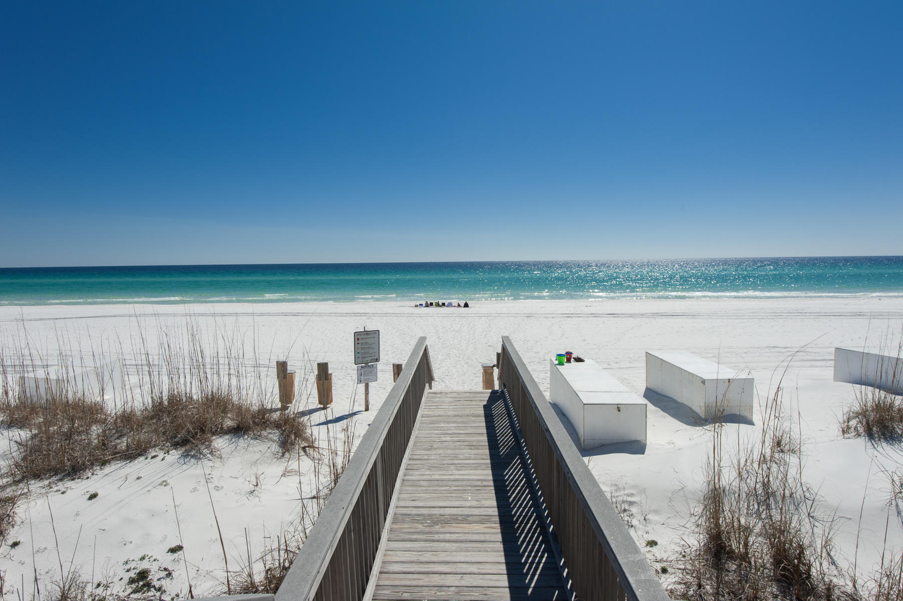 MARAVILLA COTTAGES - Residential