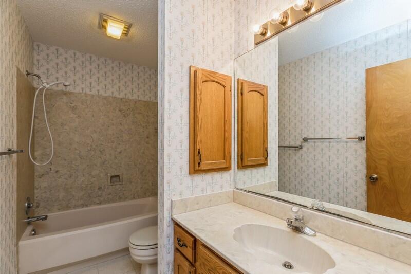 CEDAR RIDGE - Residential