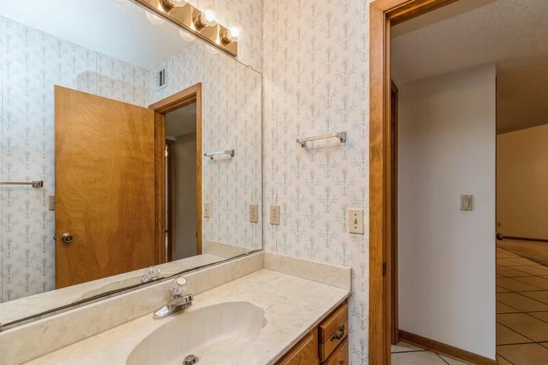 CEDAR RIDGE - Residential