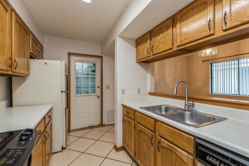 CEDAR RIDGE - Residential