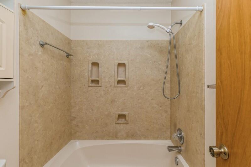 CEDAR RIDGE - Residential