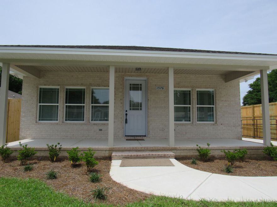 New construction in Niceville. LVP flooring, granite countertops, large walk-in pantry, separate laundry room, dual vanities in bathrooms, beautiful fixtures & finishes throughout, detached oversized 2 car garage, Open-Concept living, split bedrooms. Plenty of room for friends and family with 4 bedrooms / 2 full baths, tons of storage, and lots of natural light. Great location with easy access to by-pass for quick commute to all bases, beaches, and shopping. Buyer to verify all deemed important information.