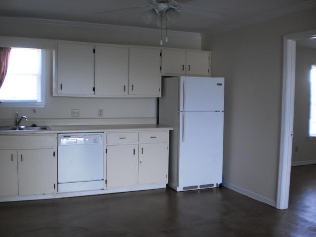 BAYOU WOODS 3RD ADDN - Residential Lease