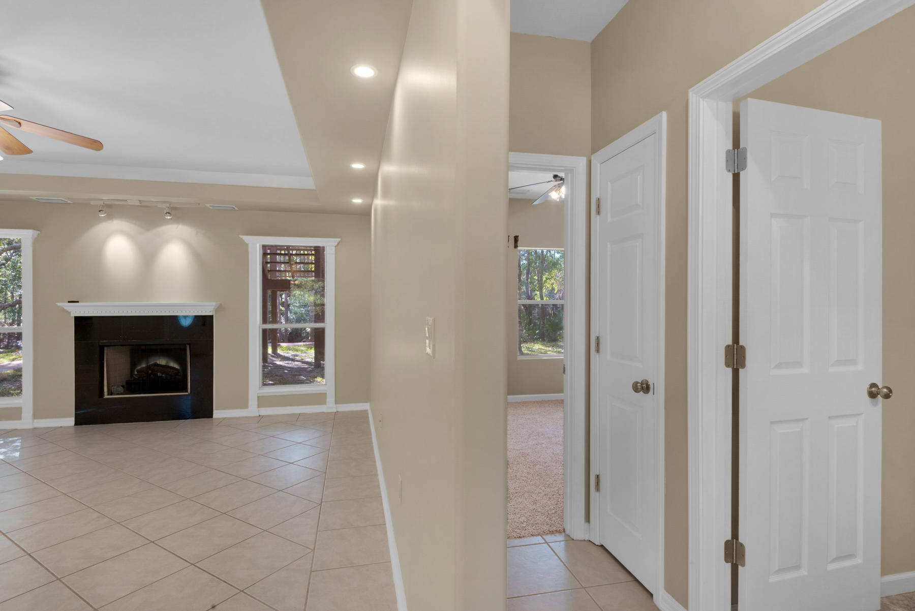 HARBOR OAKS - Residential