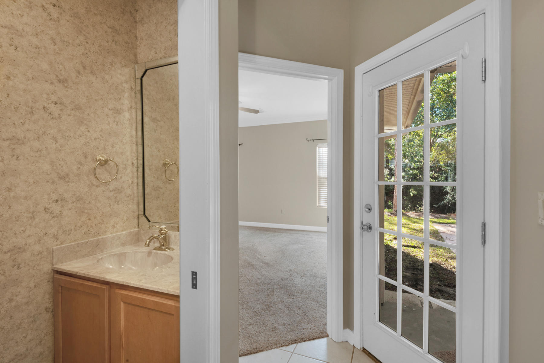 HARBOR OAKS - Residential