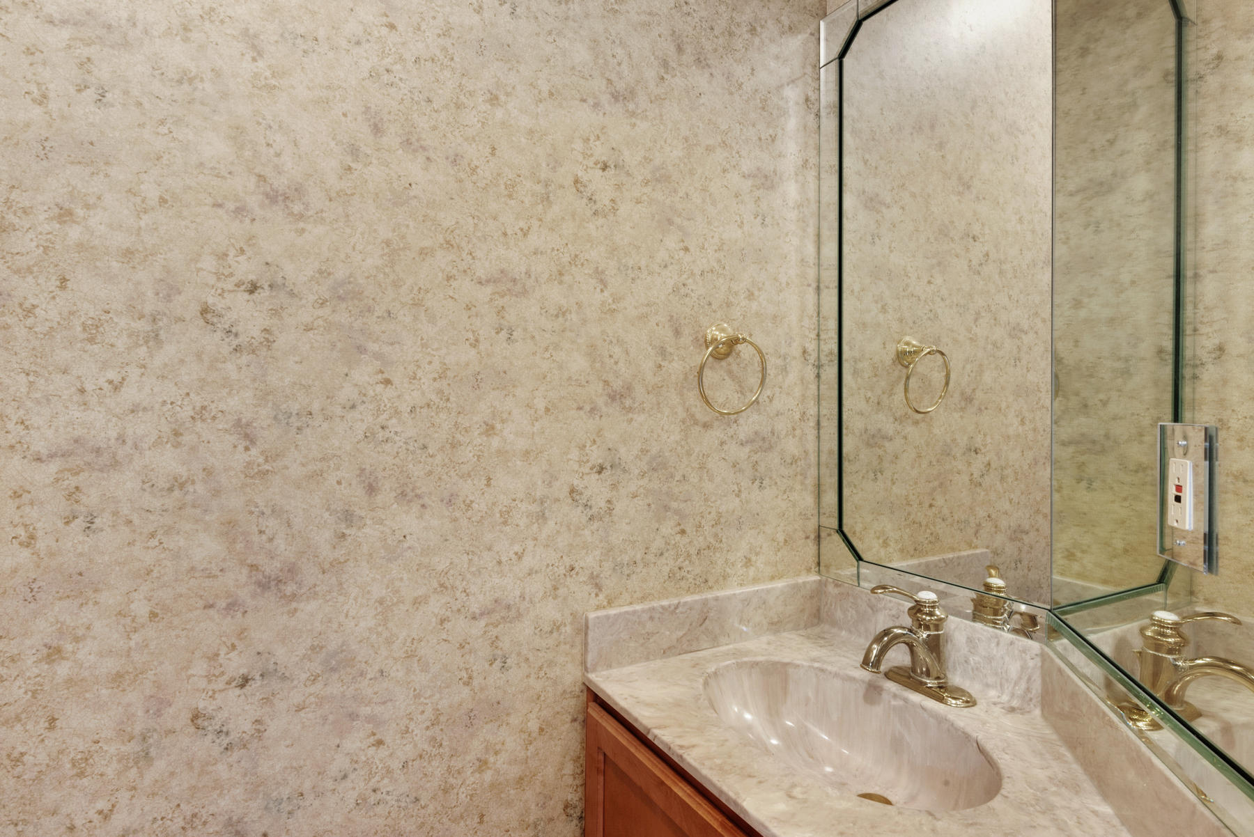 HARBOR OAKS - Residential