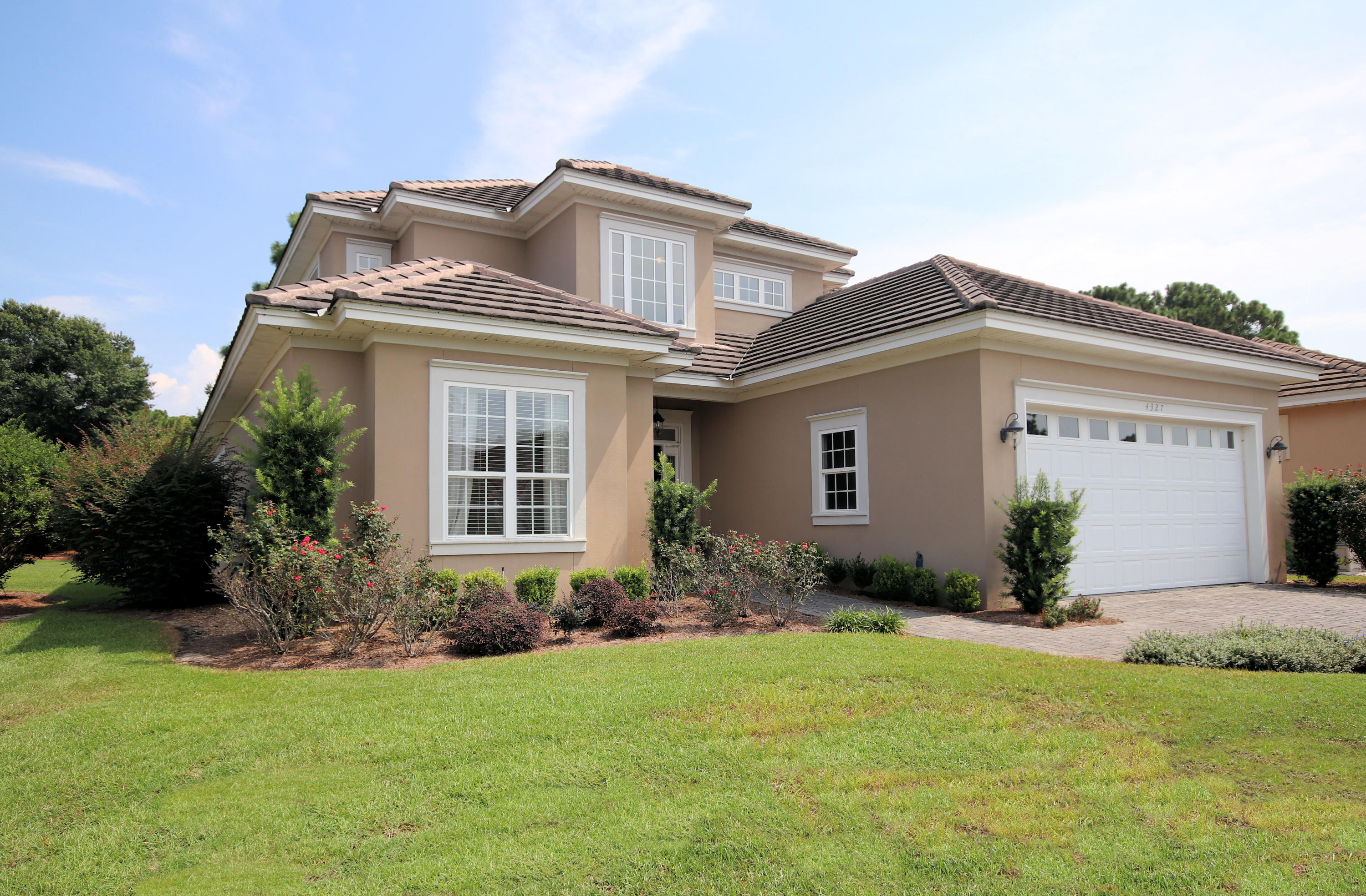 BLUEWATER BAY PH 2 - Residential