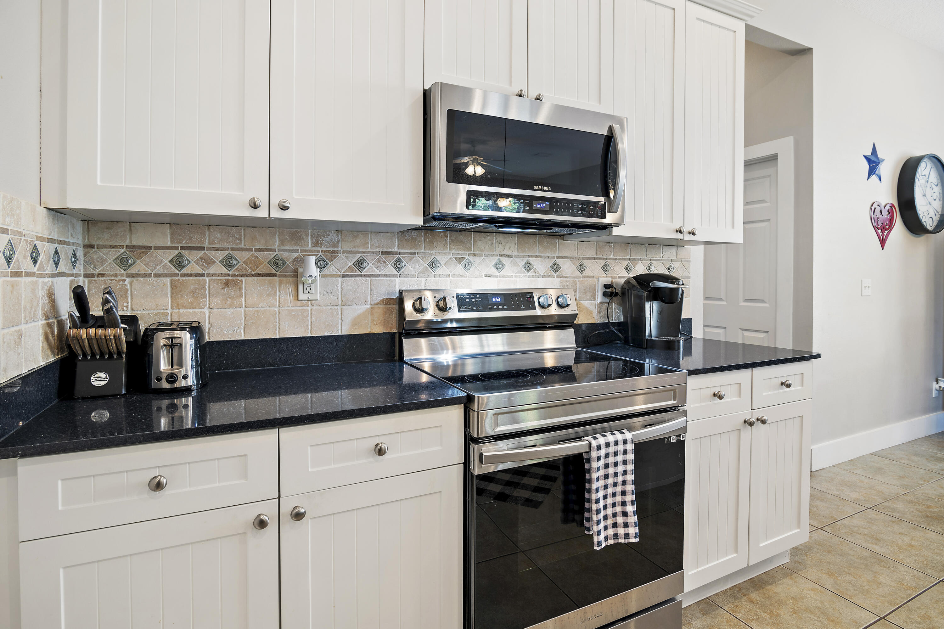 COTTAGE RETREAT - Residential