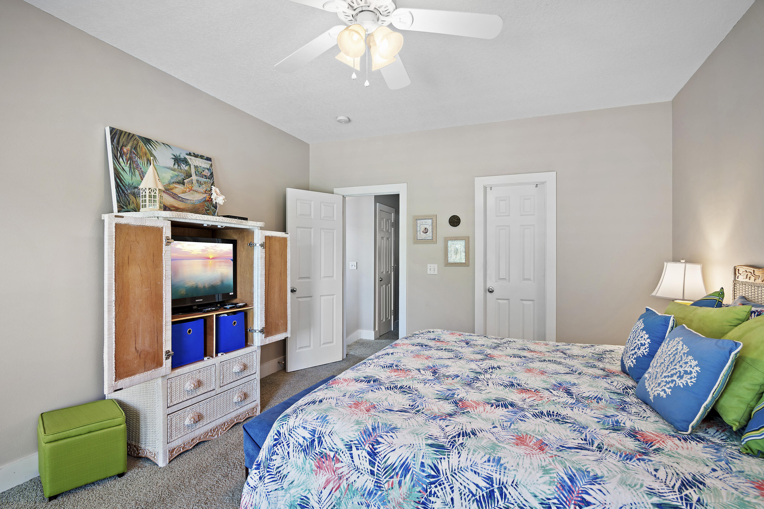 COTTAGE RETREAT - Residential