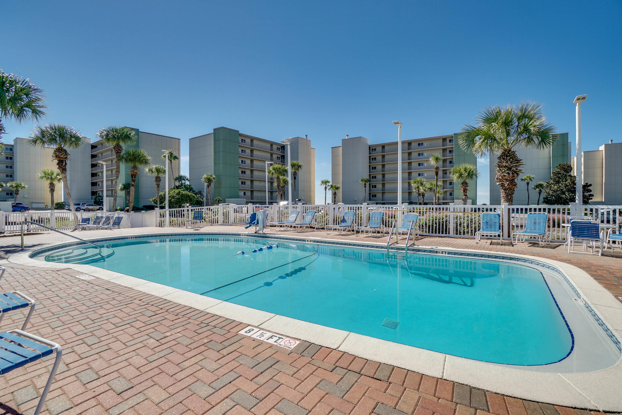 PINNACLE PORT - Residential