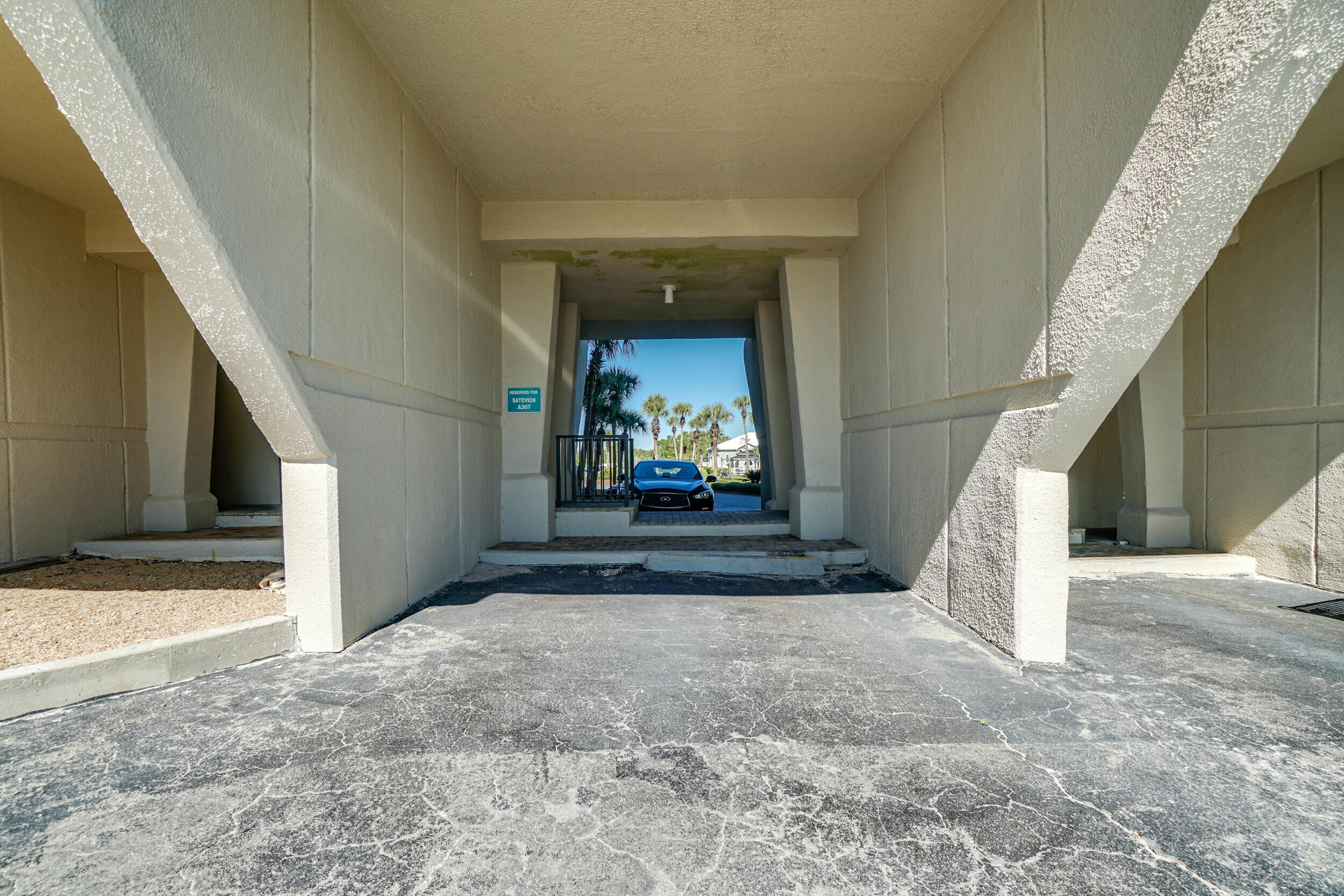 PINNACLE PORT - Residential