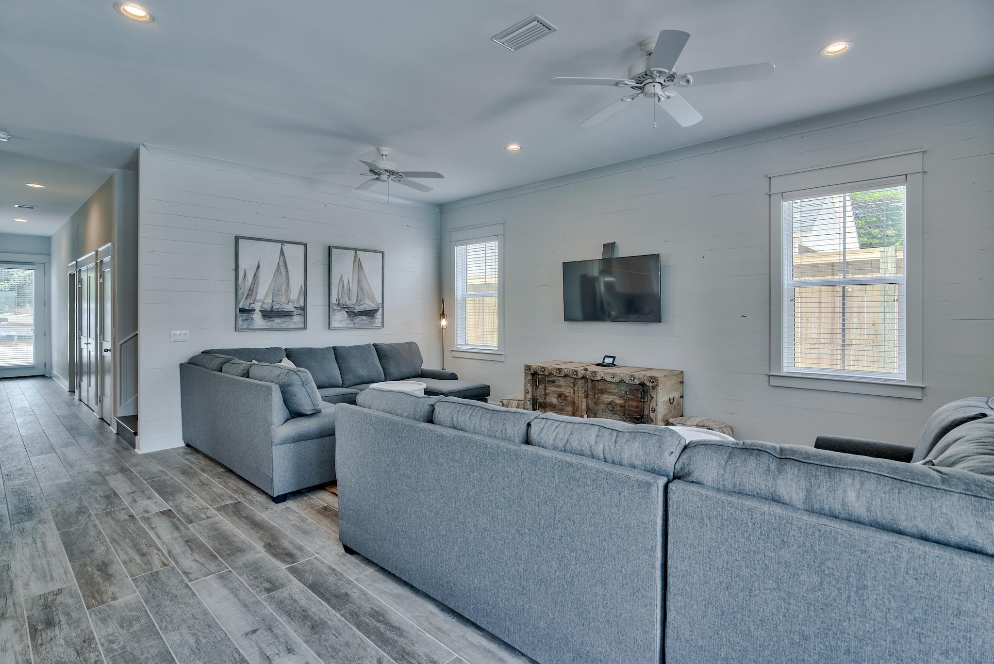 CRYSTAL BEACH - Residential