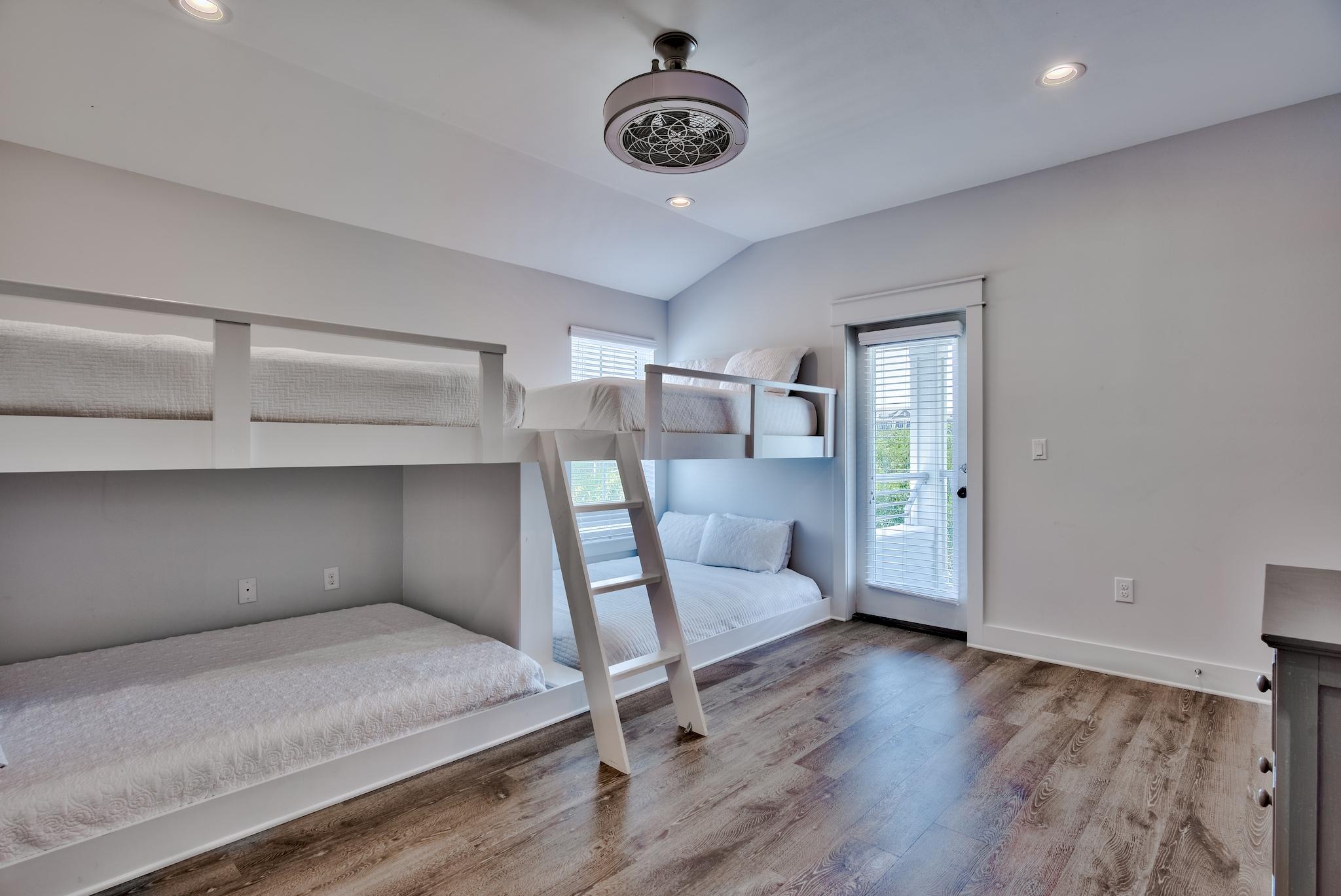 CRYSTAL BEACH - Residential
