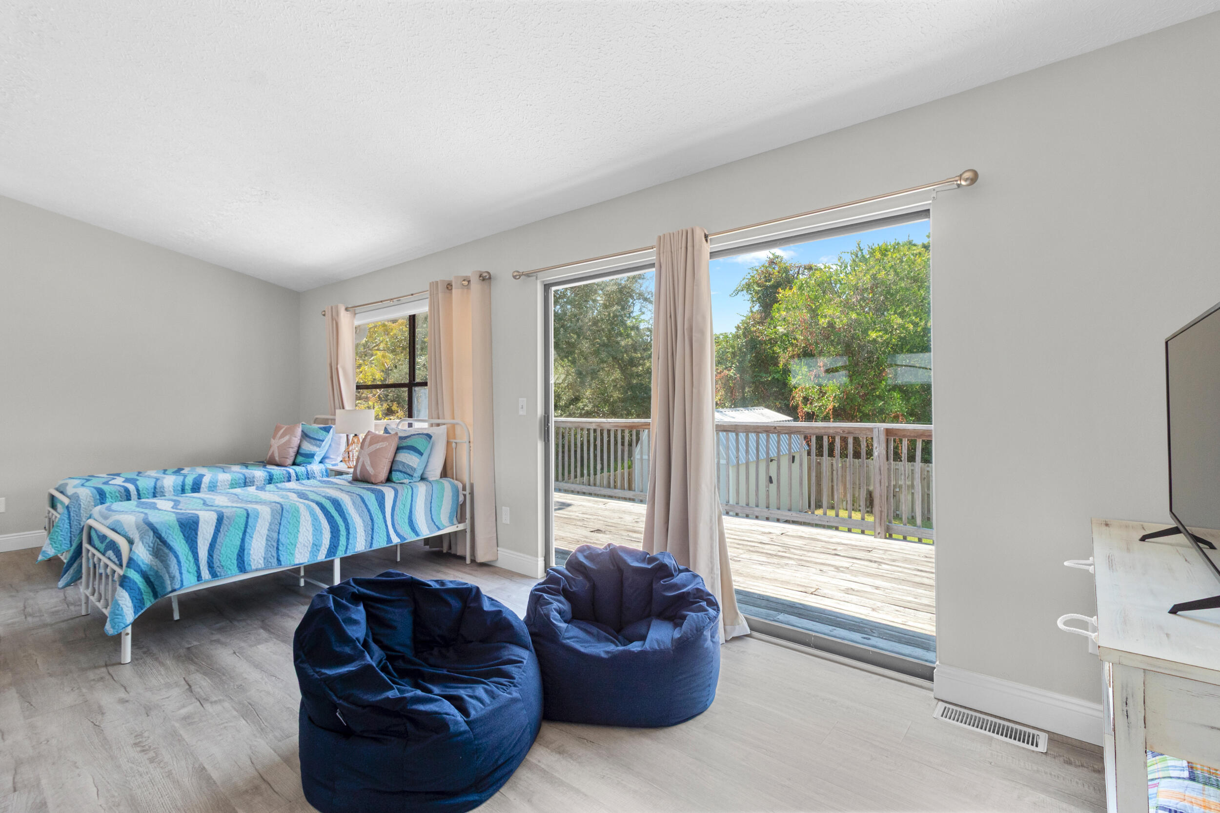 MIRAMAR HEIGHTS - Residential
