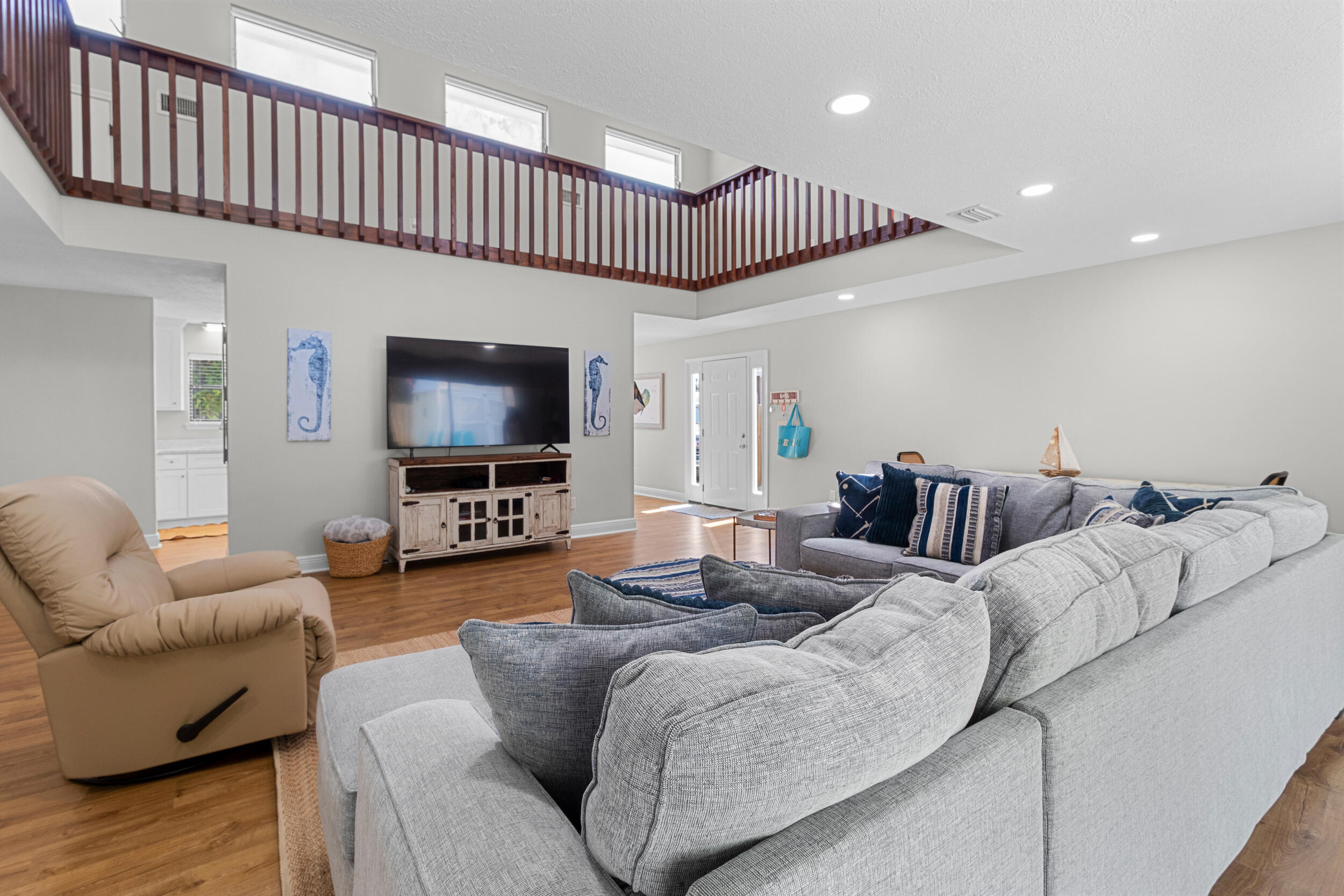 MIRAMAR HEIGHTS - Residential