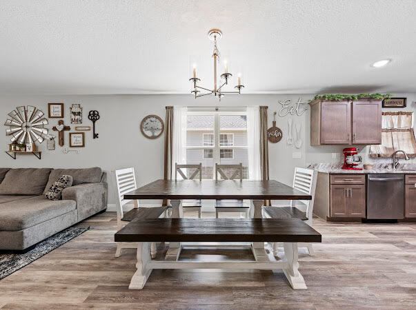 GARDEN CITY - Residential