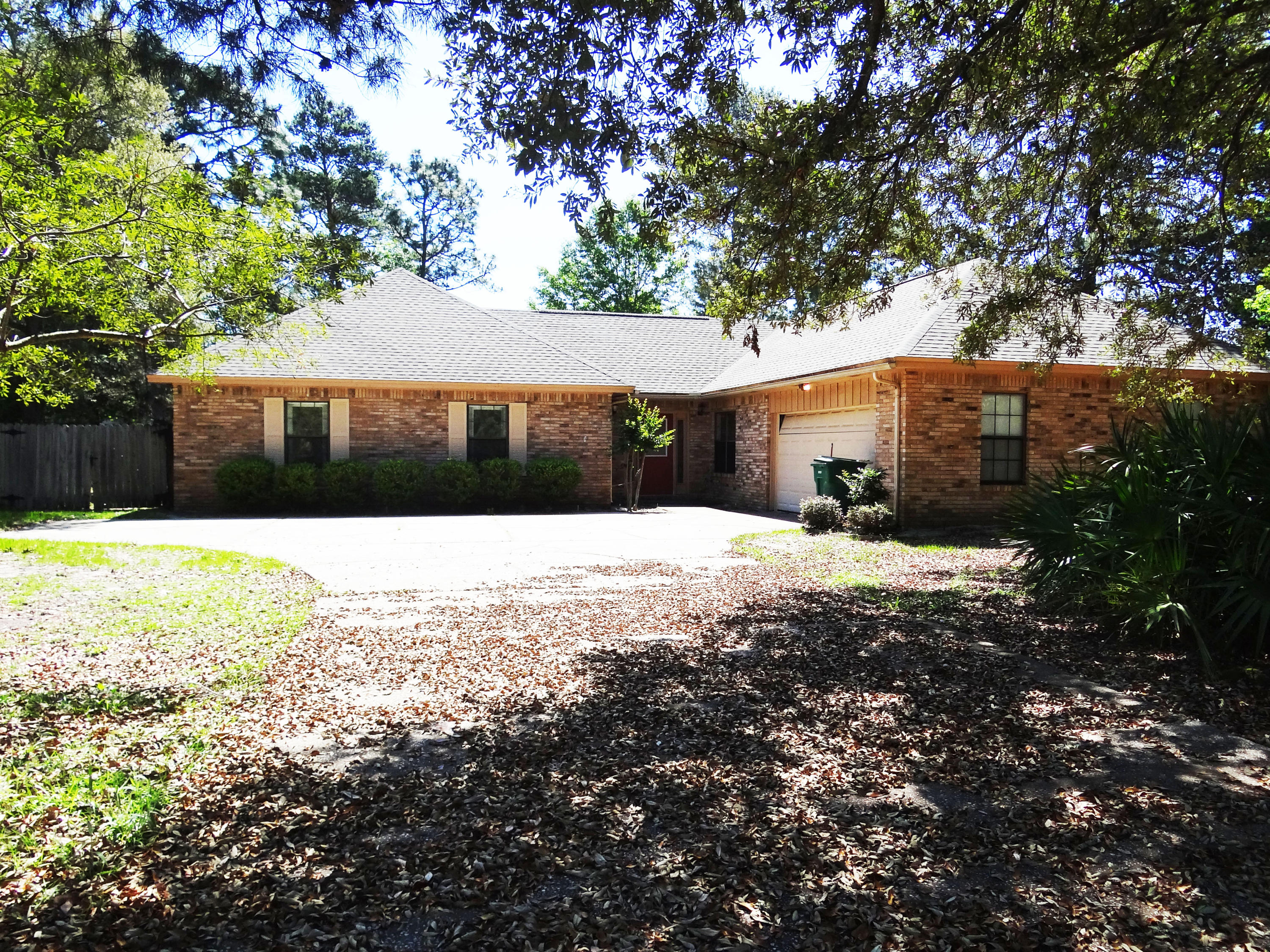 RAINTREE ESTATES - Residential