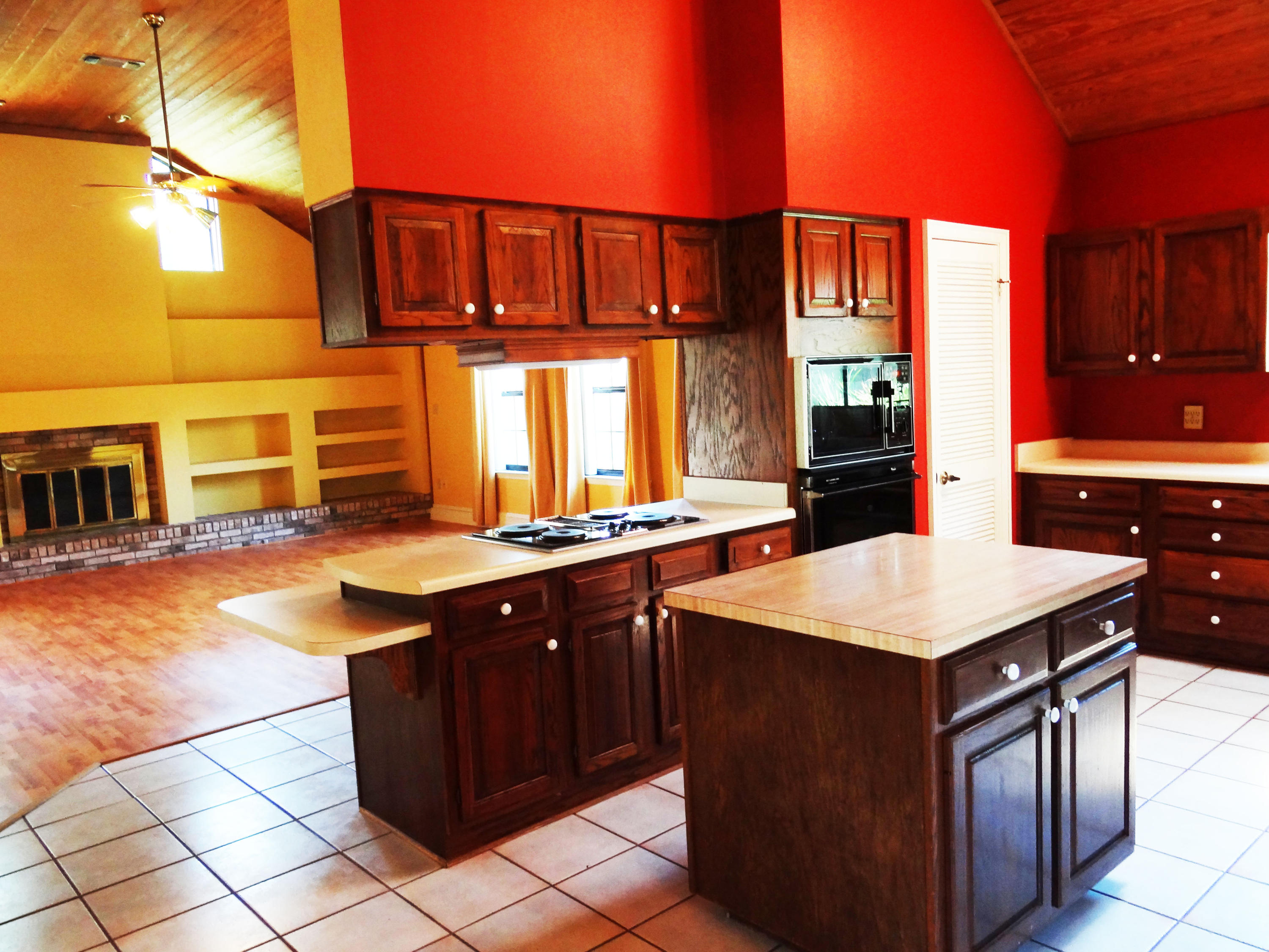 RAINTREE ESTATES - Residential