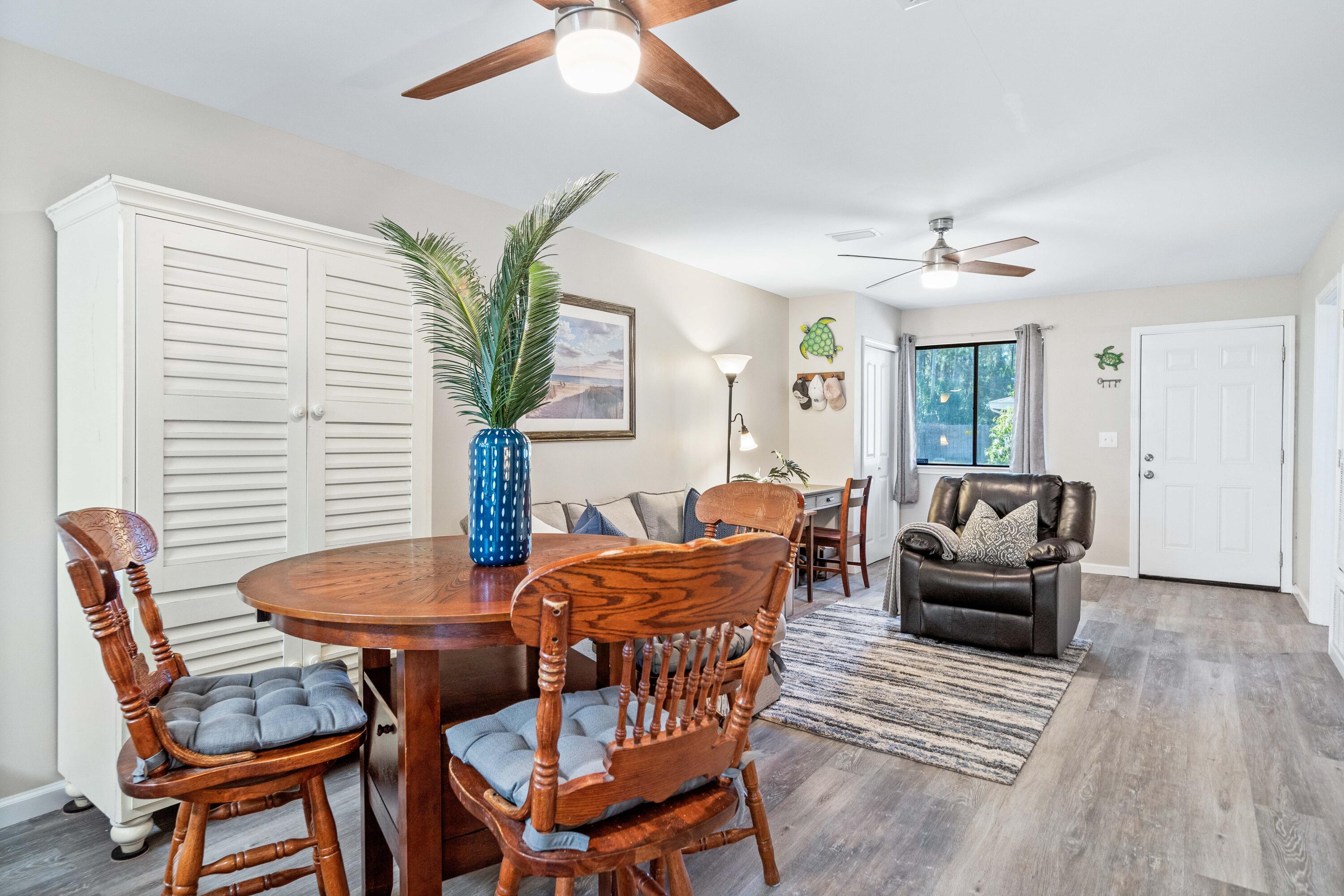 WINSTON MANOR T/H - Residential