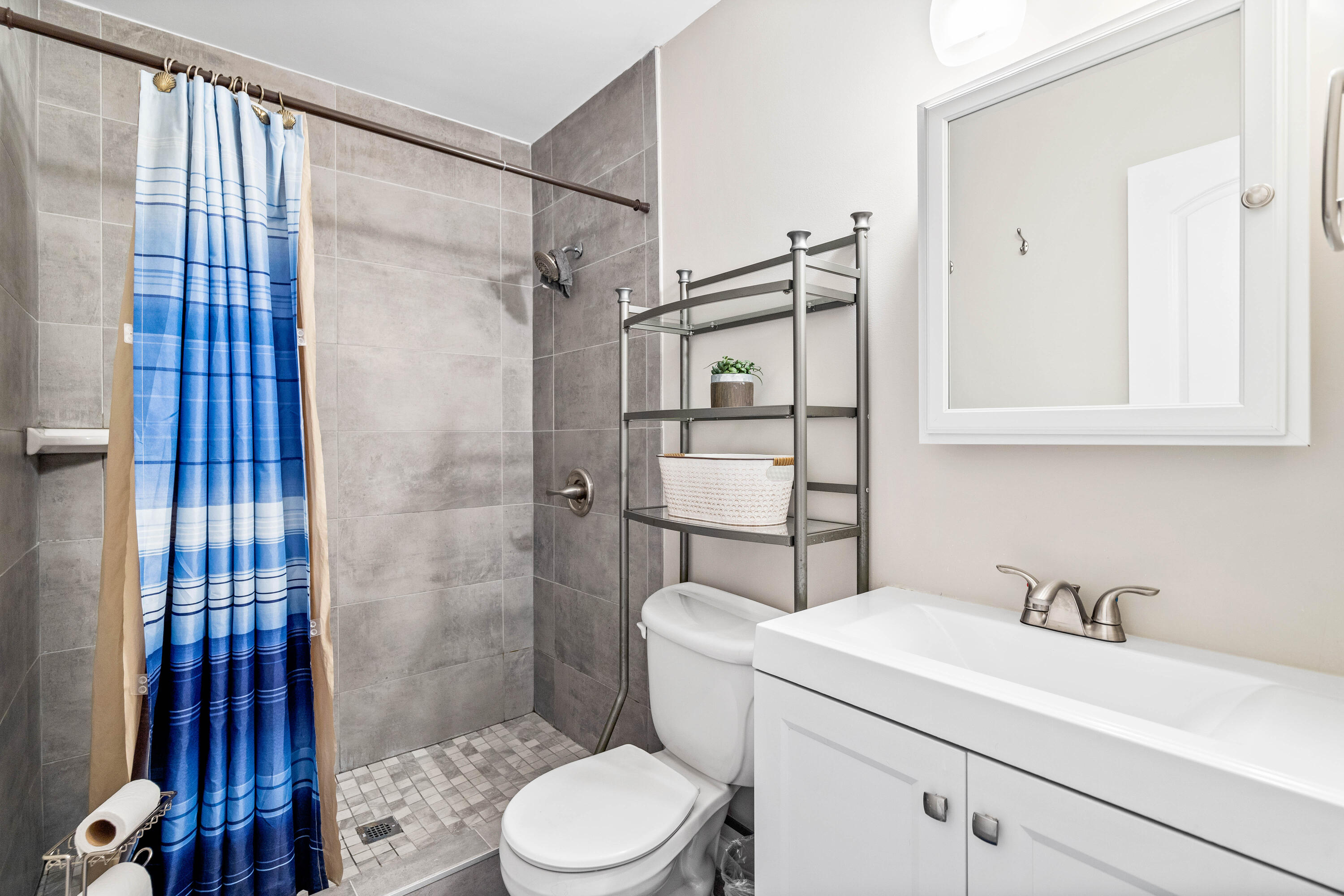 WINSTON MANOR T/H - Residential