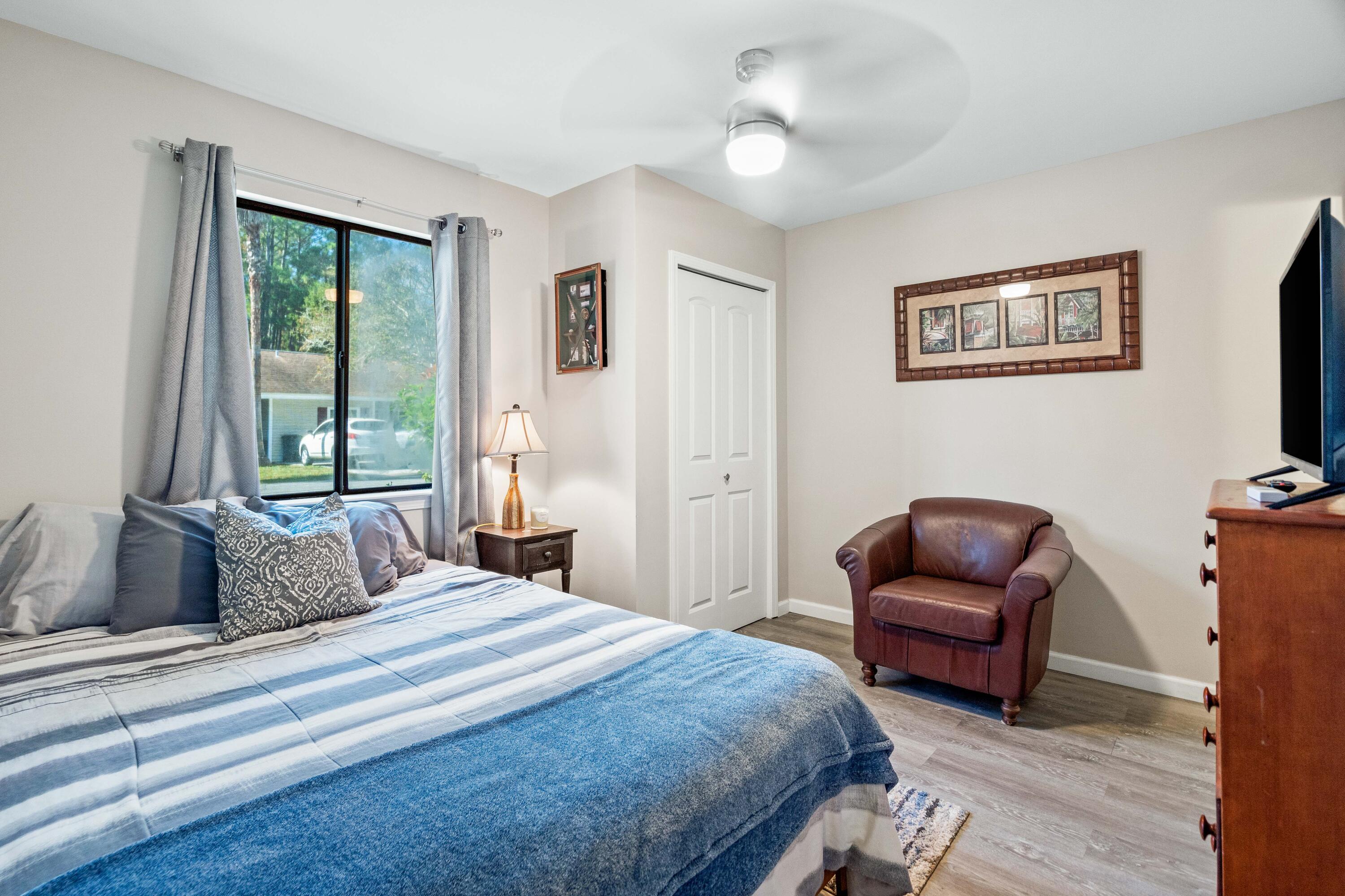 WINSTON MANOR T/H - Residential