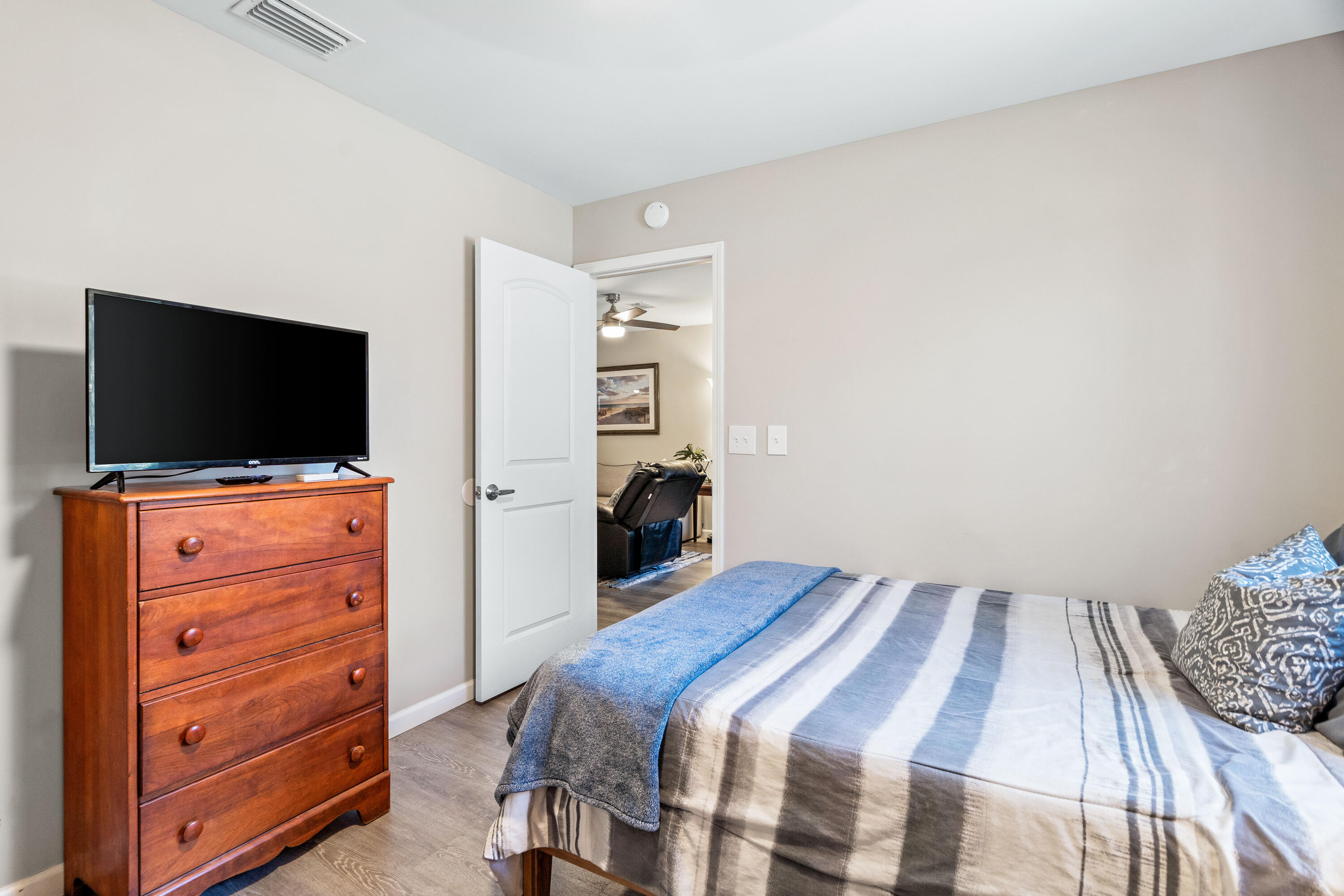 WINSTON MANOR T/H - Residential