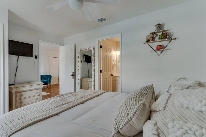 HERMITAGE CONDOMINIUM - Residential