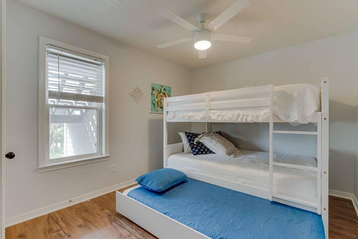 HERMITAGE CONDOMINIUM - Residential