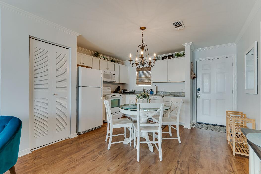 HERMITAGE CONDOMINIUM - Residential