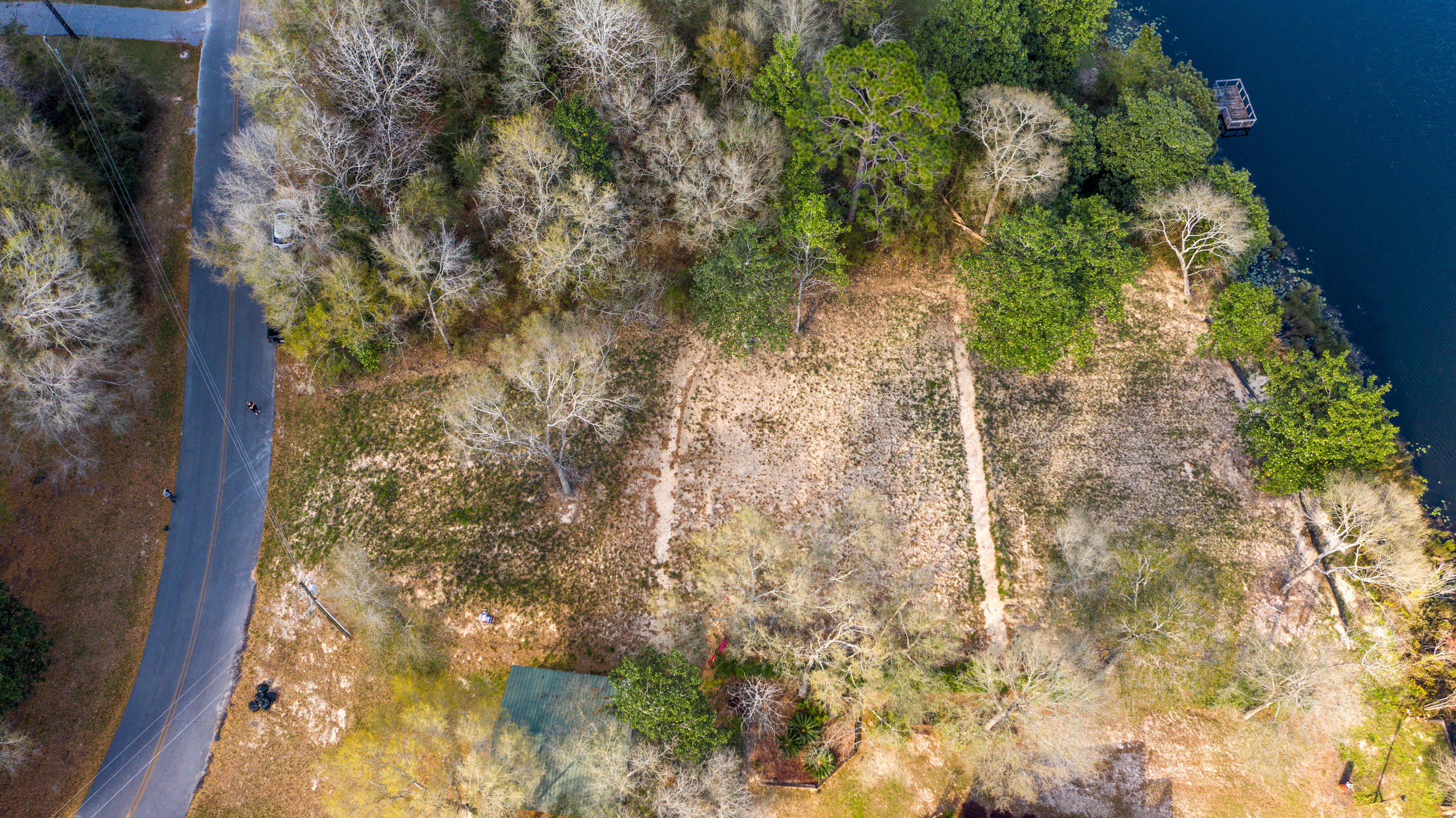 LAKE HOLLEY ESTATES - Land