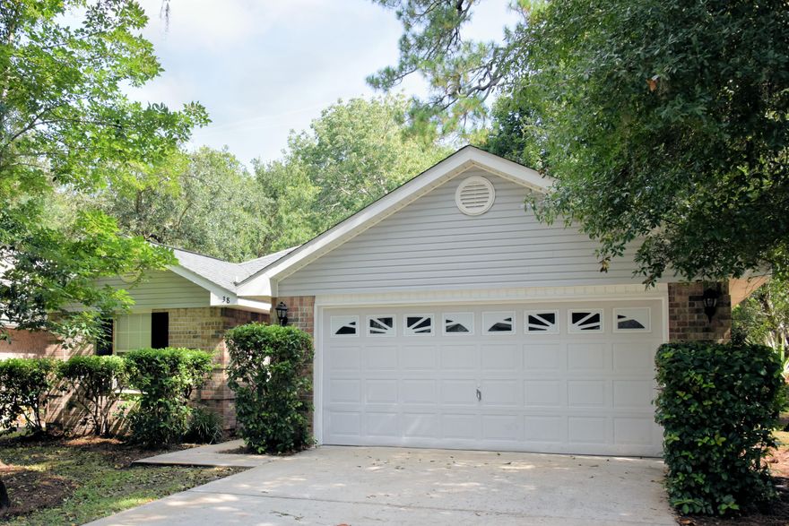 Located near Sacred Heart Hospital, Grand Boulevard Town Center, Carmike Cinema 10, Restaurants, Silver Sands Outlets and the White Sand Beaches of South Walton. This Low Maintenance Exterior, Open/ Split Bedroom Floor Plan with Vaulted Ceilings is Ideal for Entertaining. Freshly painted to include ceilings and new carpet makes this move in ready.