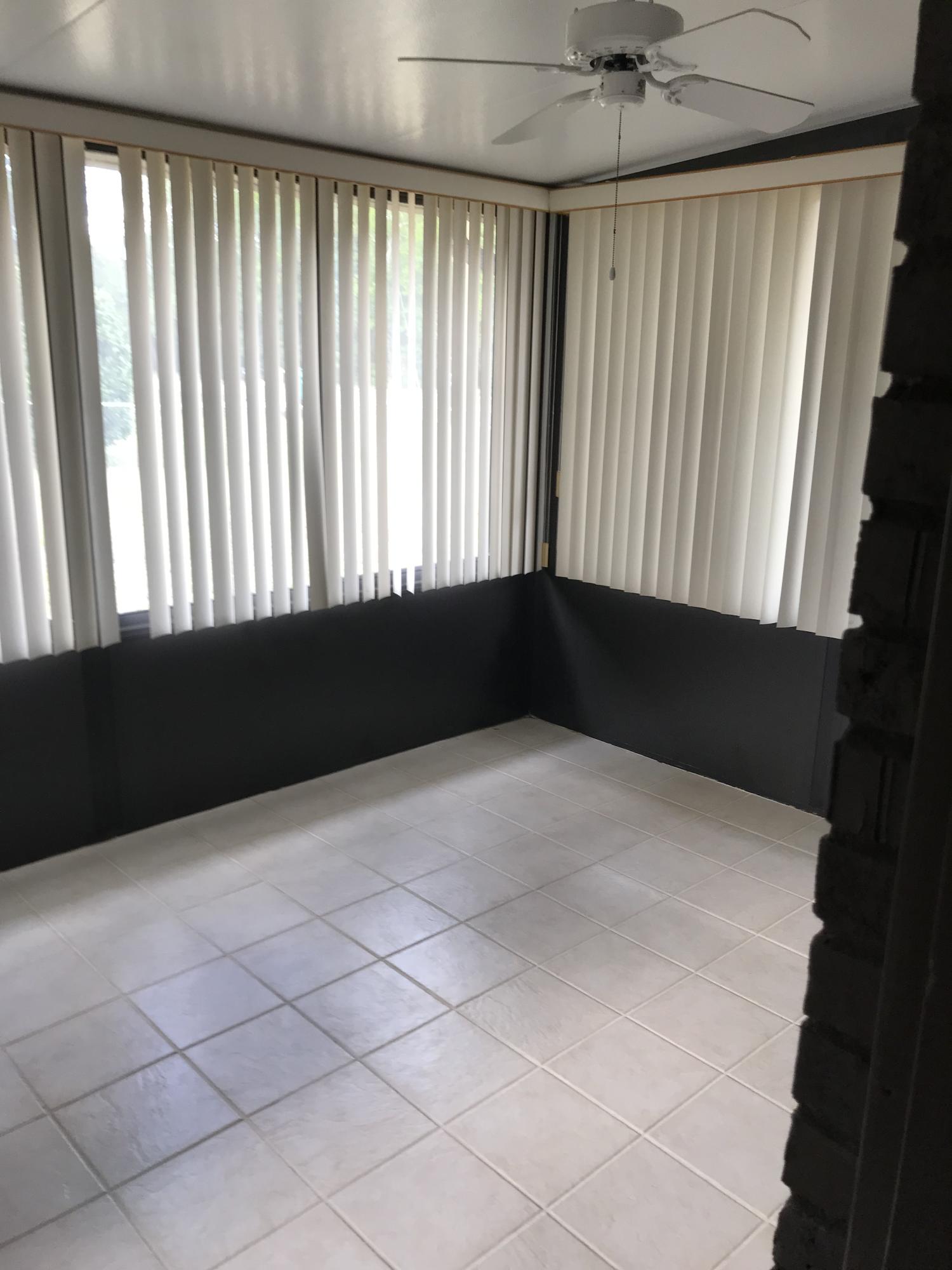 VALPARAISO PINECREST 2 - Residential Lease