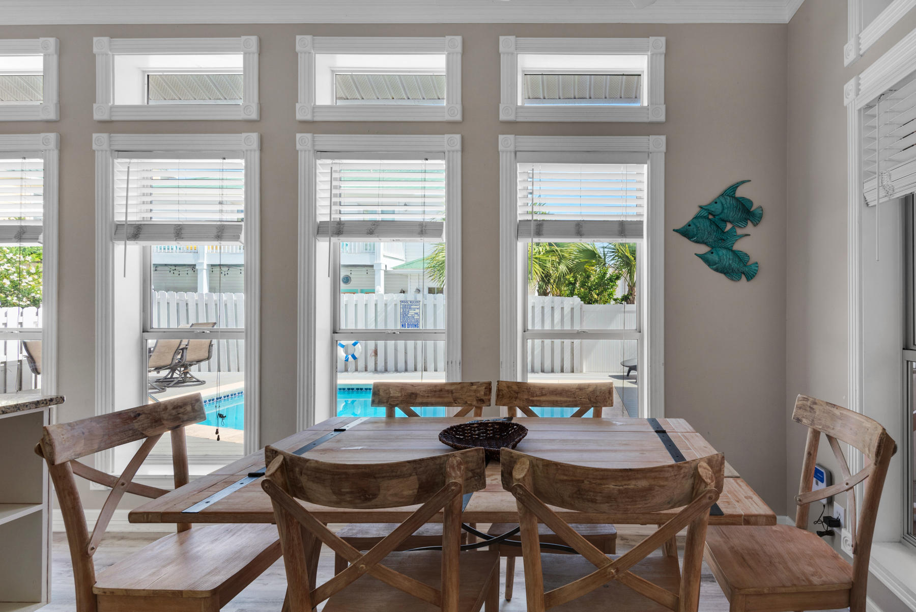 CRYSTAL SHORES - Residential